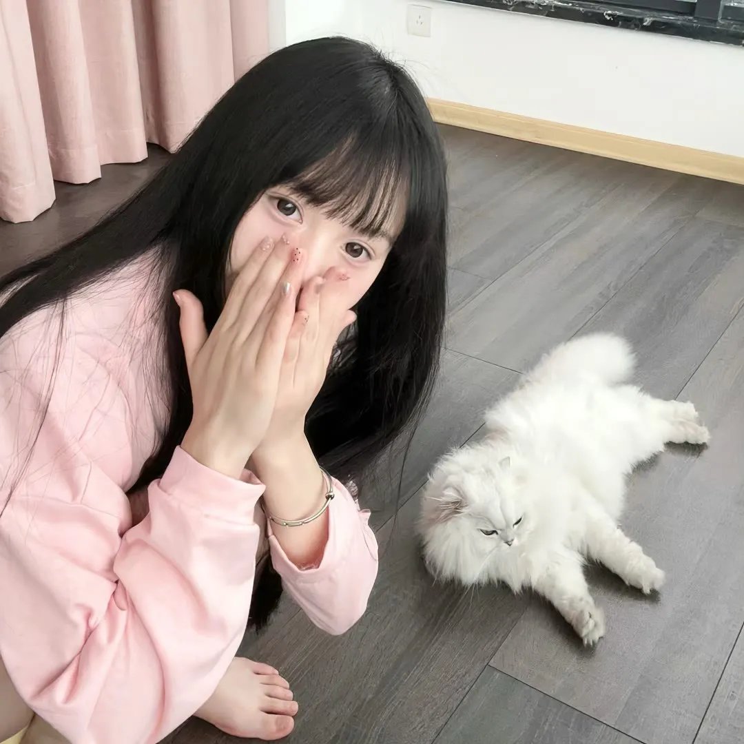 水中的女人